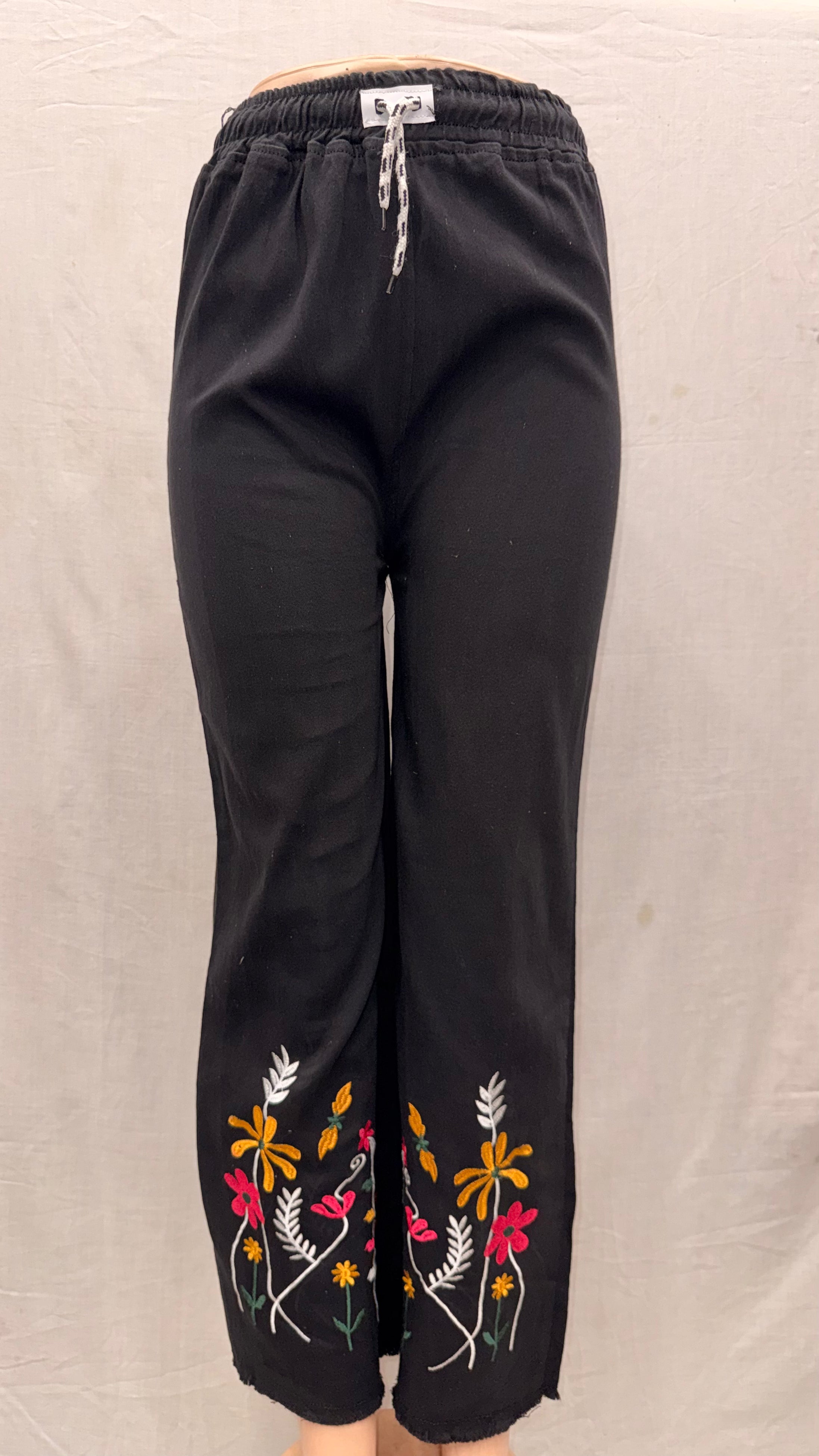 Buddha Stones Black Summer Plain Ethnic Embroidery Cotton Linen Drawstring Women's Pants With Pockets