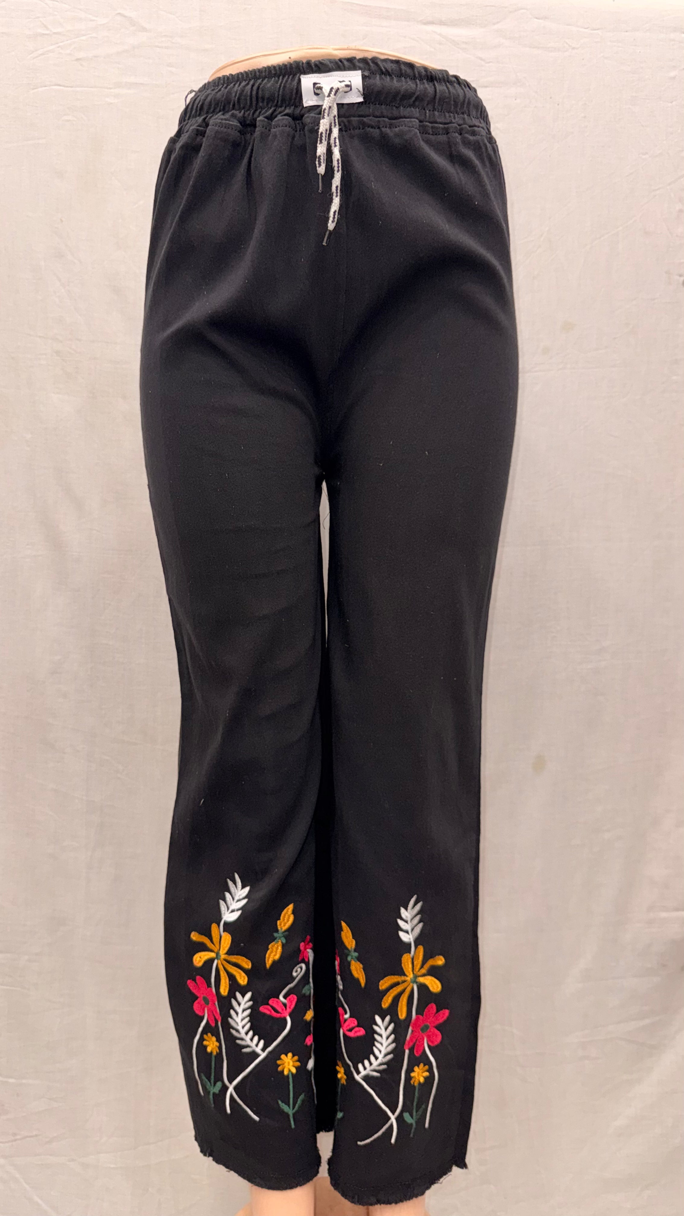 Buddha Stones Black Summer Plain Ethnic Embroidery Cotton Linen Drawstring Women's Pants With Pockets