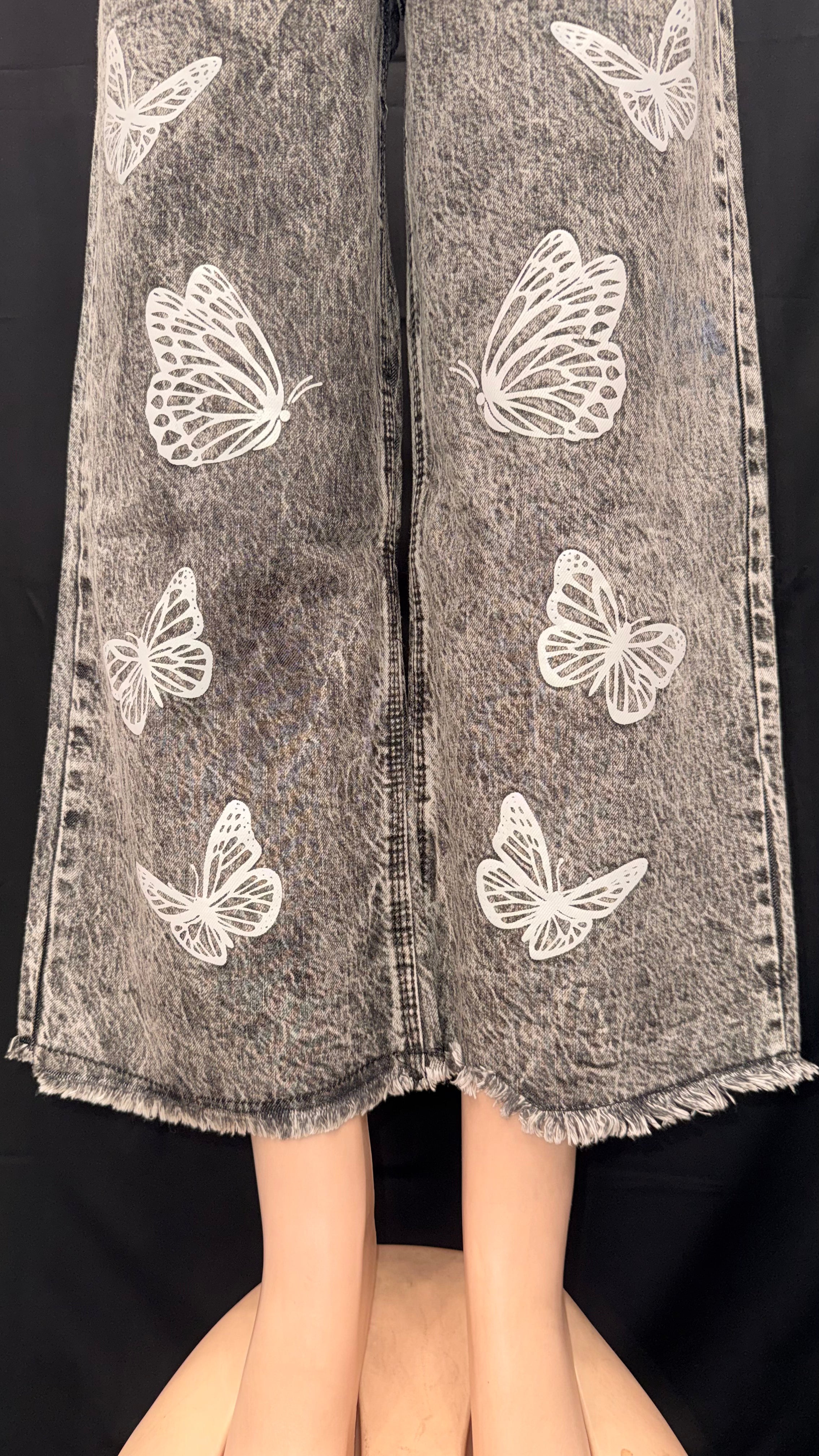 Plus Size Women Butterfly Print Button Waistband wide leg pant