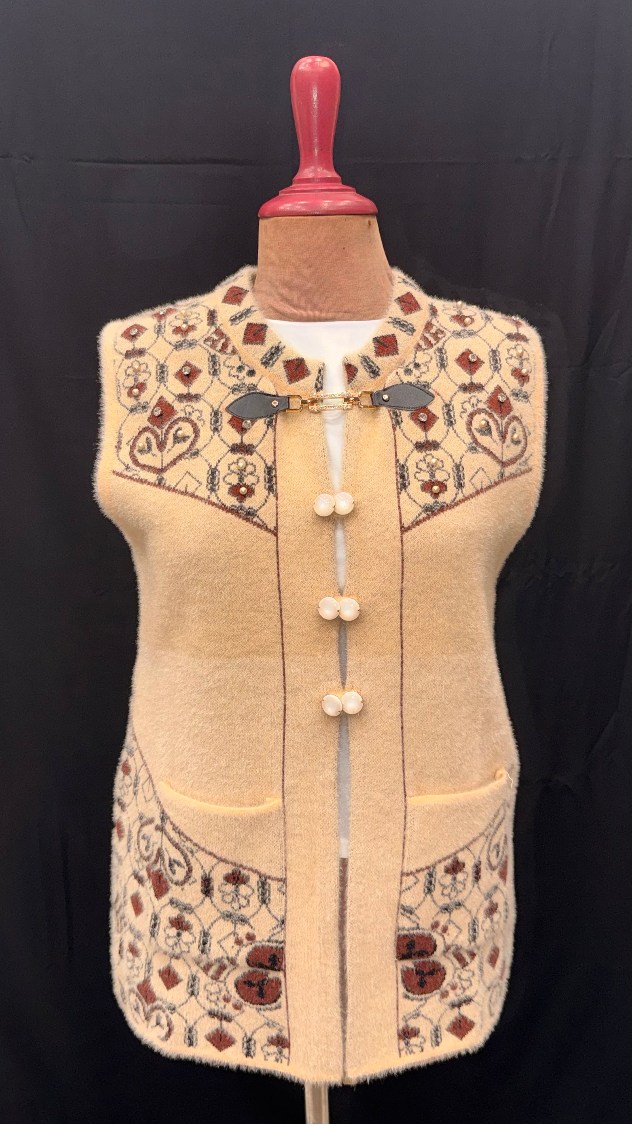 Women's Winterwear Woollen Sleeveless Cardigan/Sweater (Made of Pure Wool)