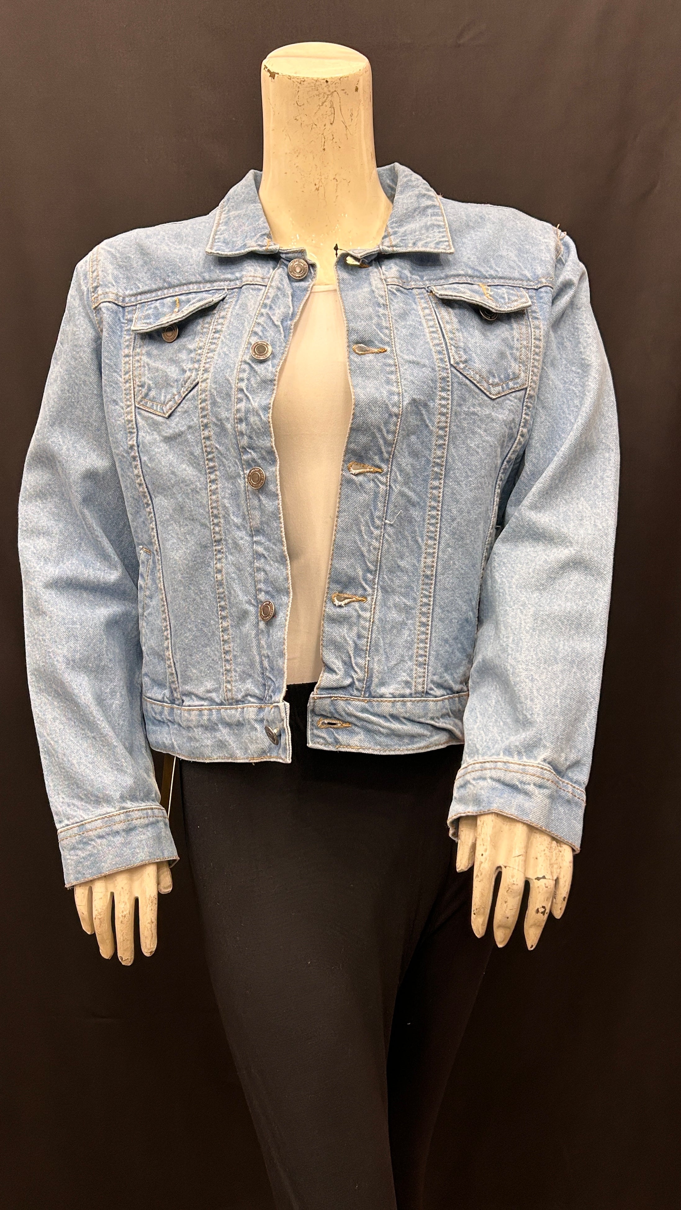 Classic Light Blue Denim Jacket with Vintage Touch