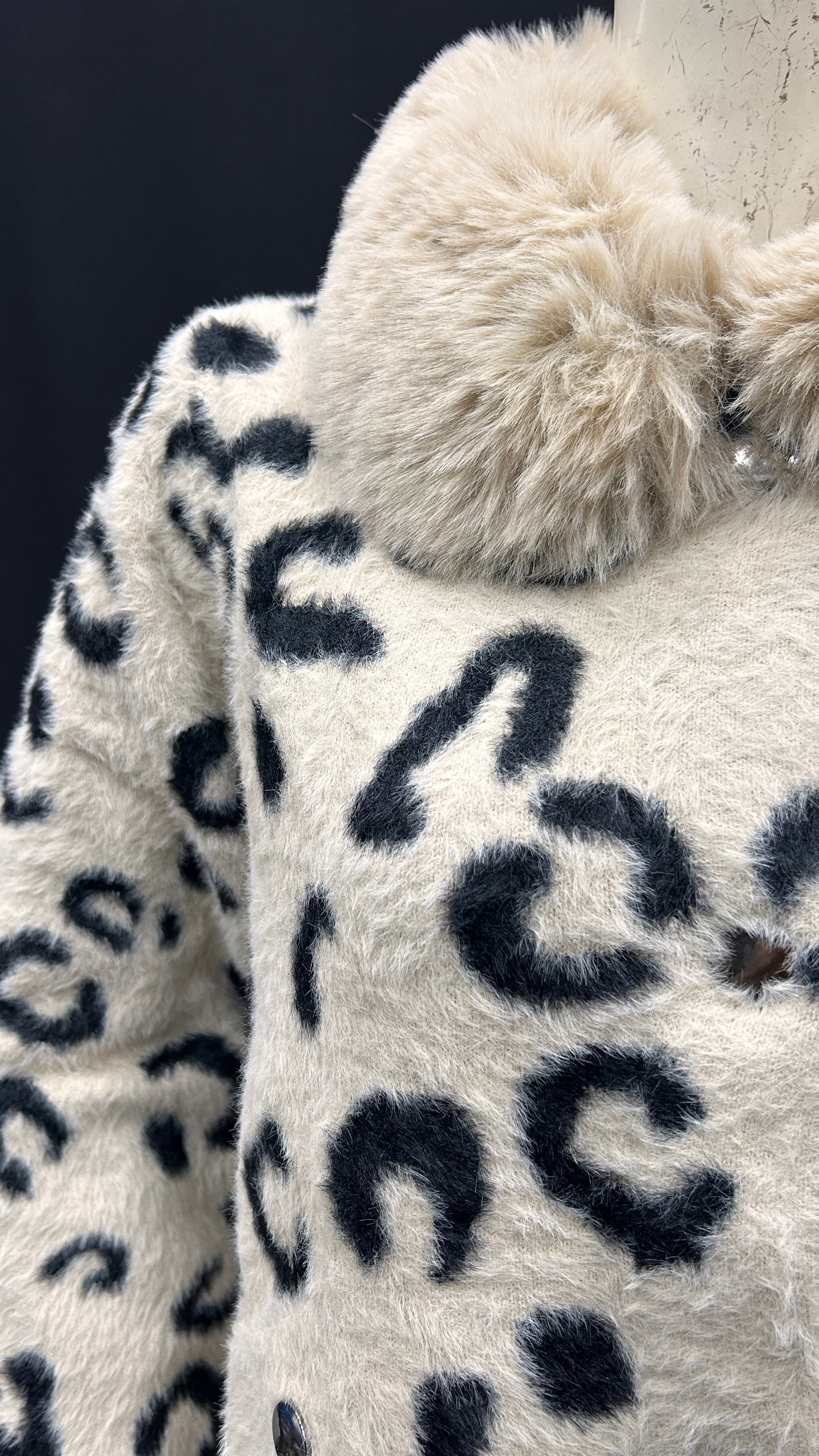 Women's Plush Leopard-Print Faux Fur jacket with Drawstring & Fur Collar