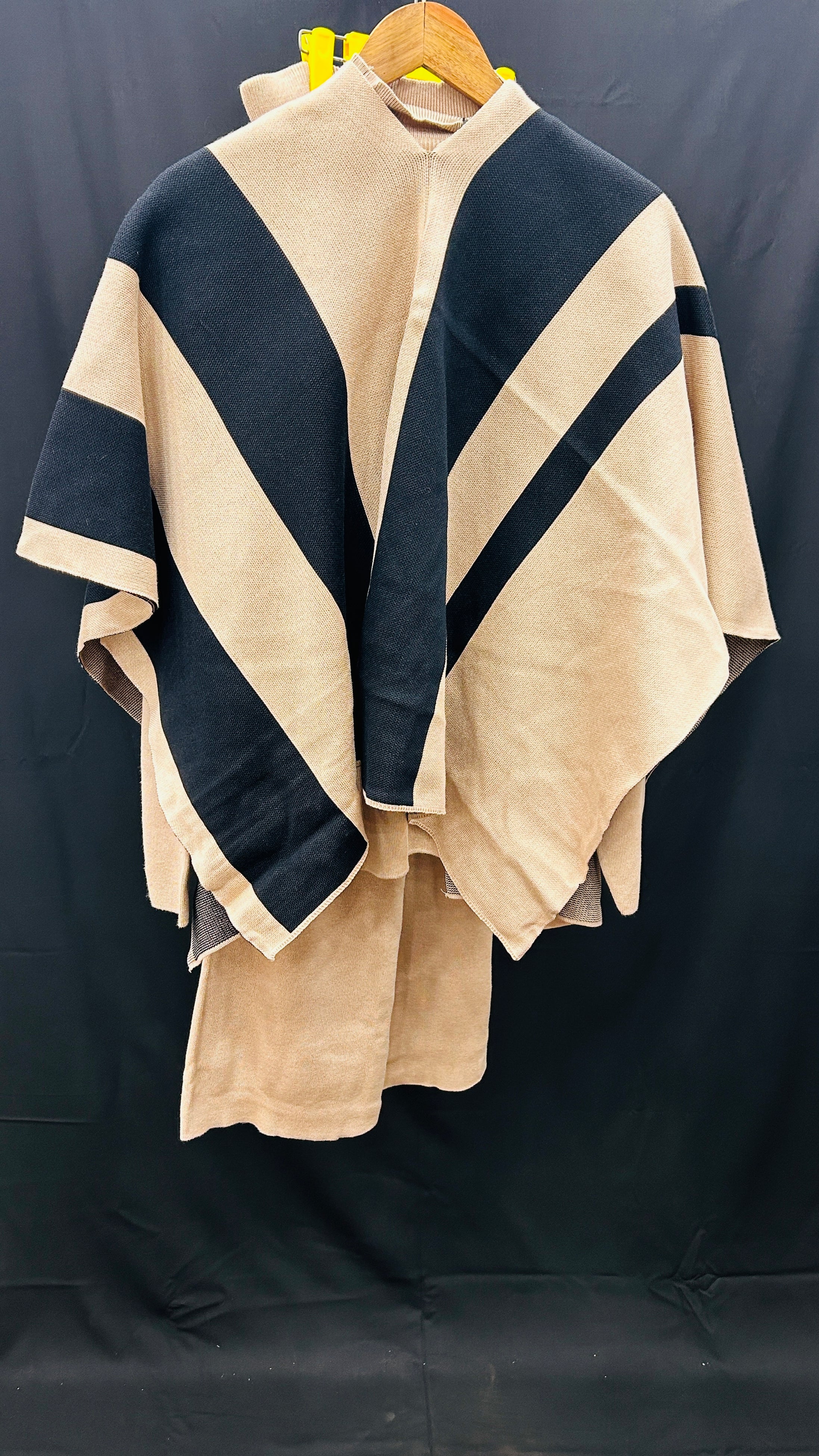 Stylish Winter Knit Ensemble with Drape Cape