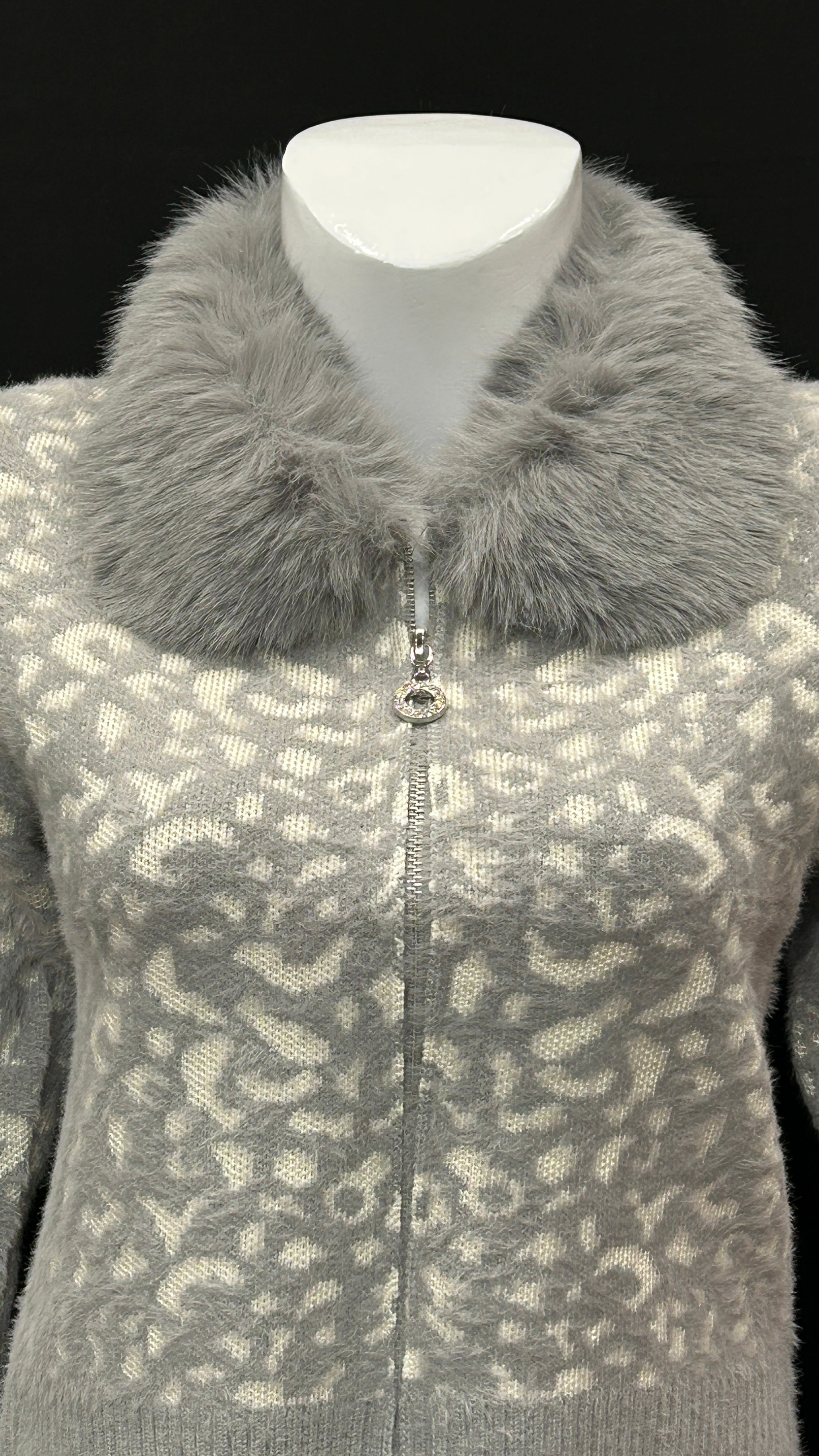Light Grey Leopard Knit Cardigan with Grey Faux-Fur Collar