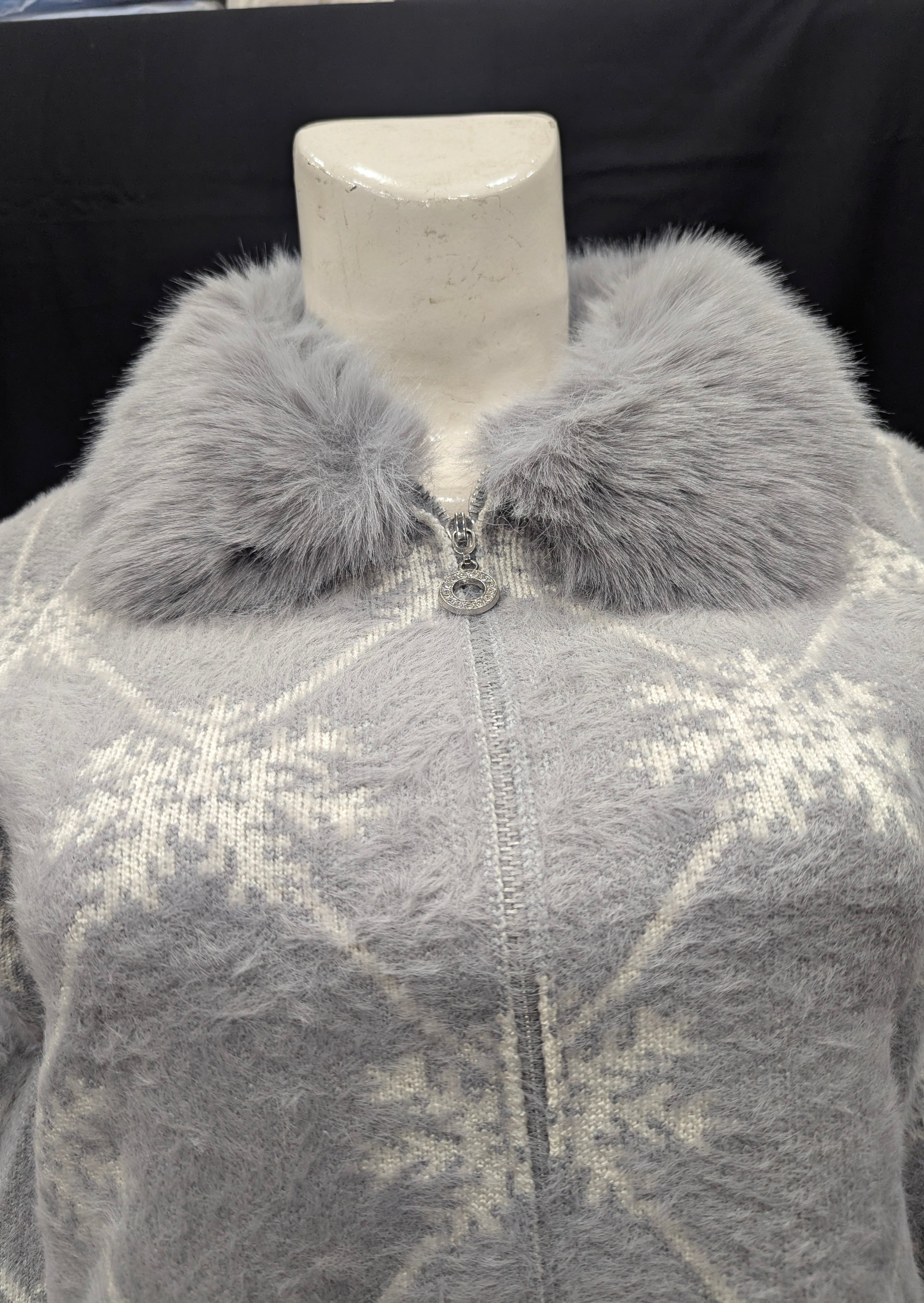 Frost Grey Fur-Collar Snowflake Knit Cardigan