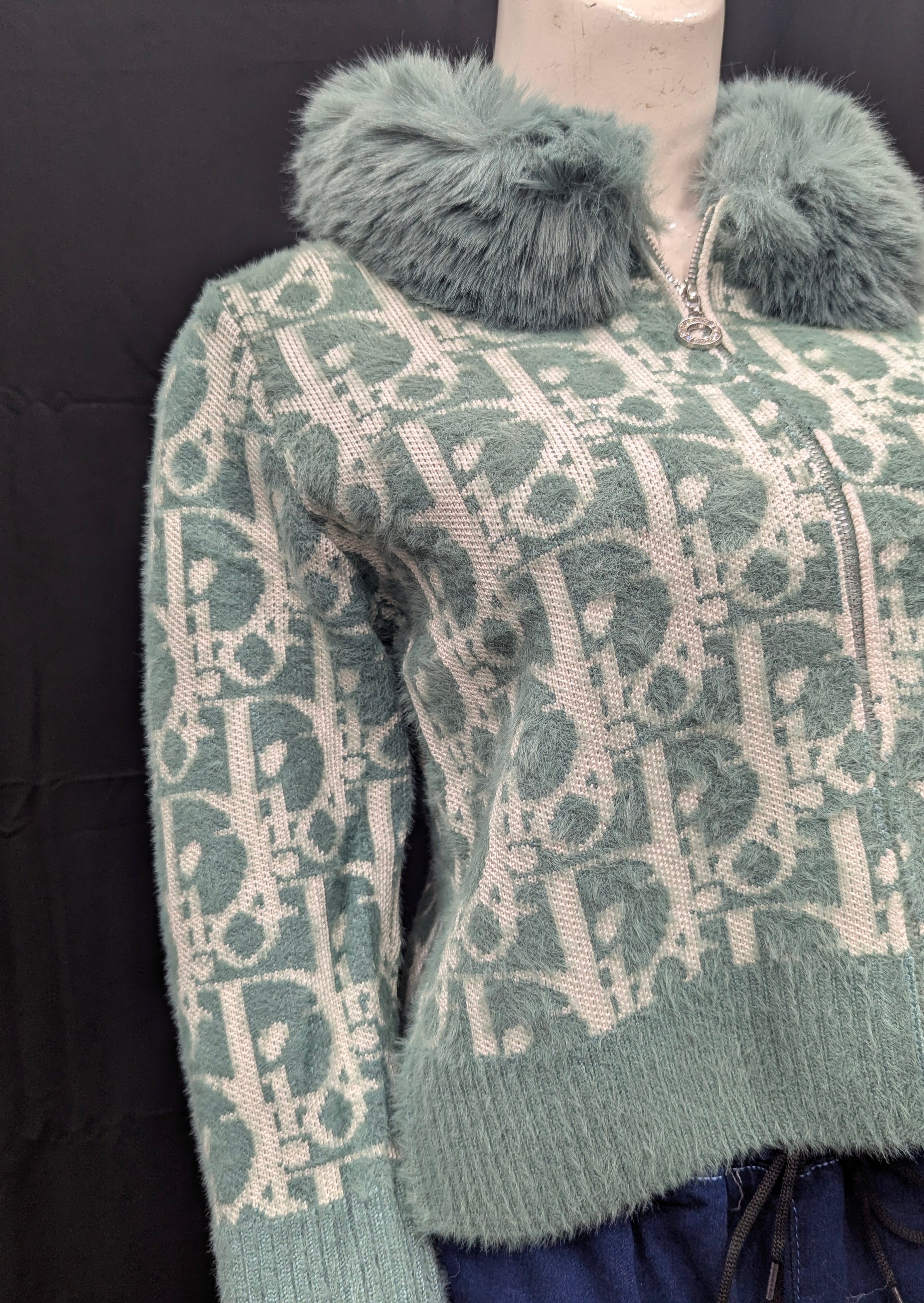 Emerald Green Fur-Collar Women’s Cardigan
