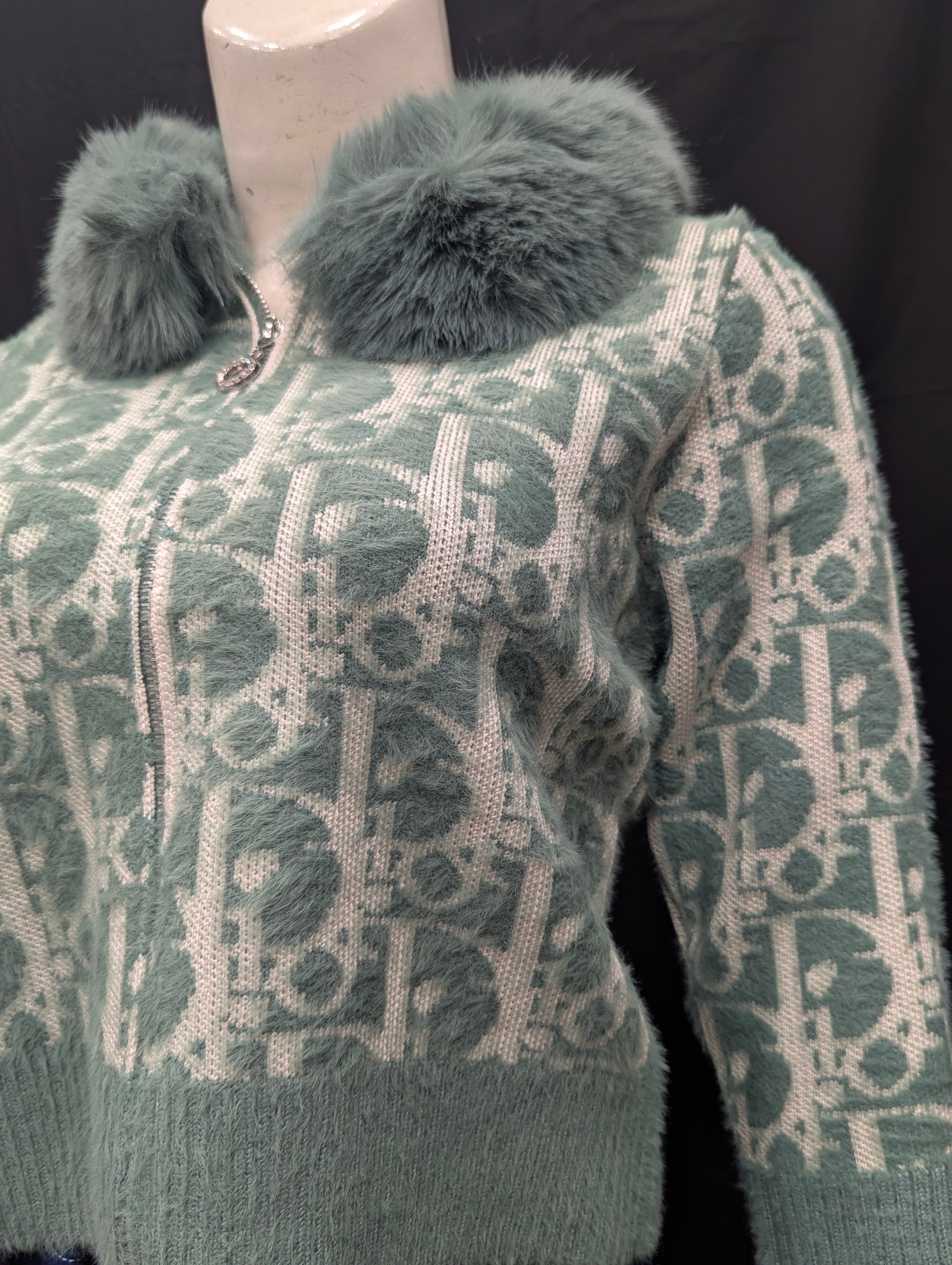 Emerald Green Fur-Collar Women’s Cardigan